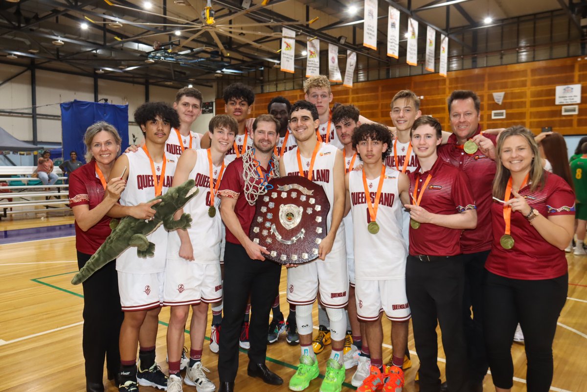 basketballqld's tweet photo. Our QLD South Boys and QLD South Girls are the 2021 U16 @BasketballAus Australian Junior Champions!! 🥇🥇🏆
Our QLD North Boys finished with a silver medal 🥈 and our QLD North Girls finished 4th overall 👏👏
#WeAreQLD #AusChamps https://t.co/NkY1nOpFC3
