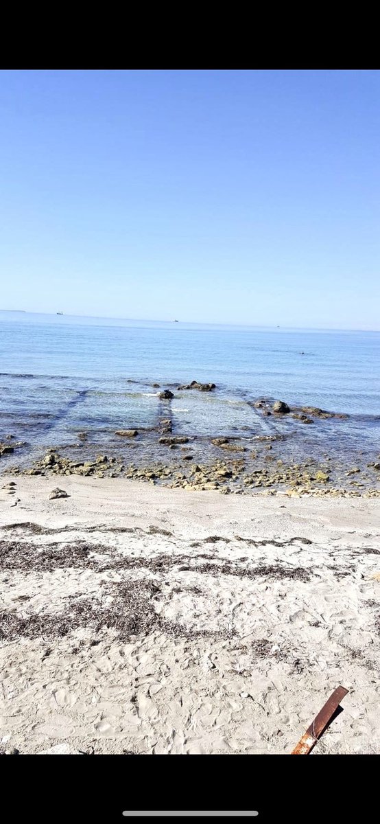 volkan_eldem's tweet photo. #RiverClyde #Ertuğrulkoyu #Vbeach ihraç iskelesi kalıntıları.#Seddülbahir. https://t.co/eILW2xv4pT