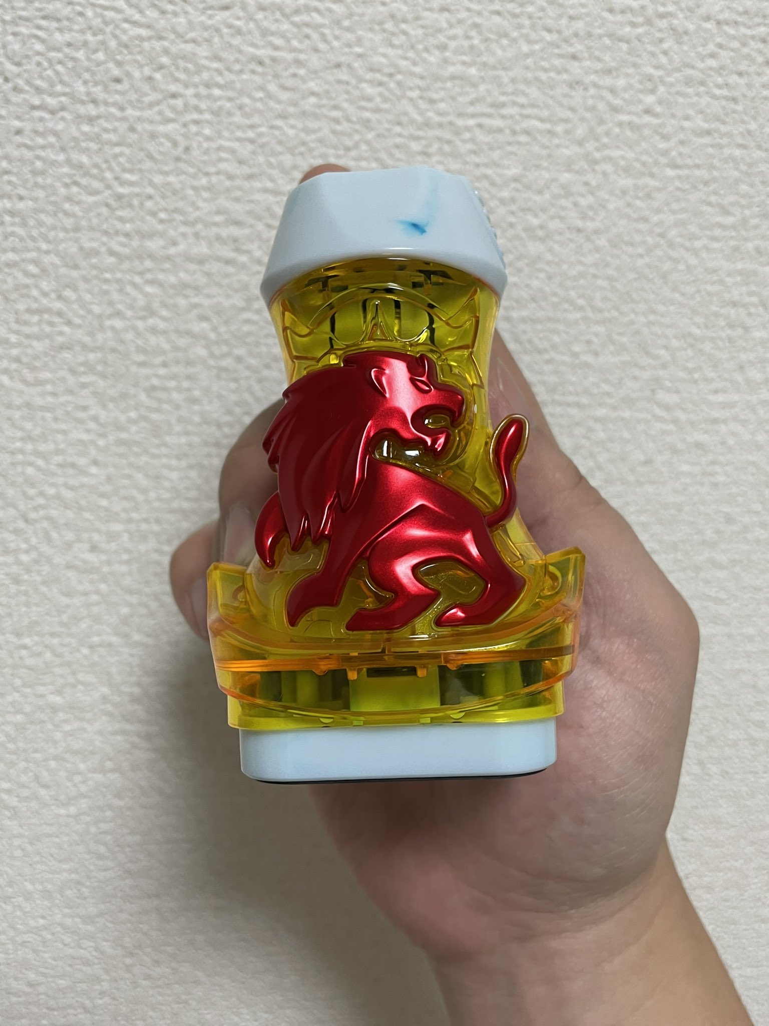 تويتر 蝋燭 ザ ショット على تويتر 今日の回まだ見れてないけどライオン スタンプは買ってきた もうこのレリーフがイケメンすぎるんだよ 外車のエンブレムなんだよもう T Co Fqj63xyrjh