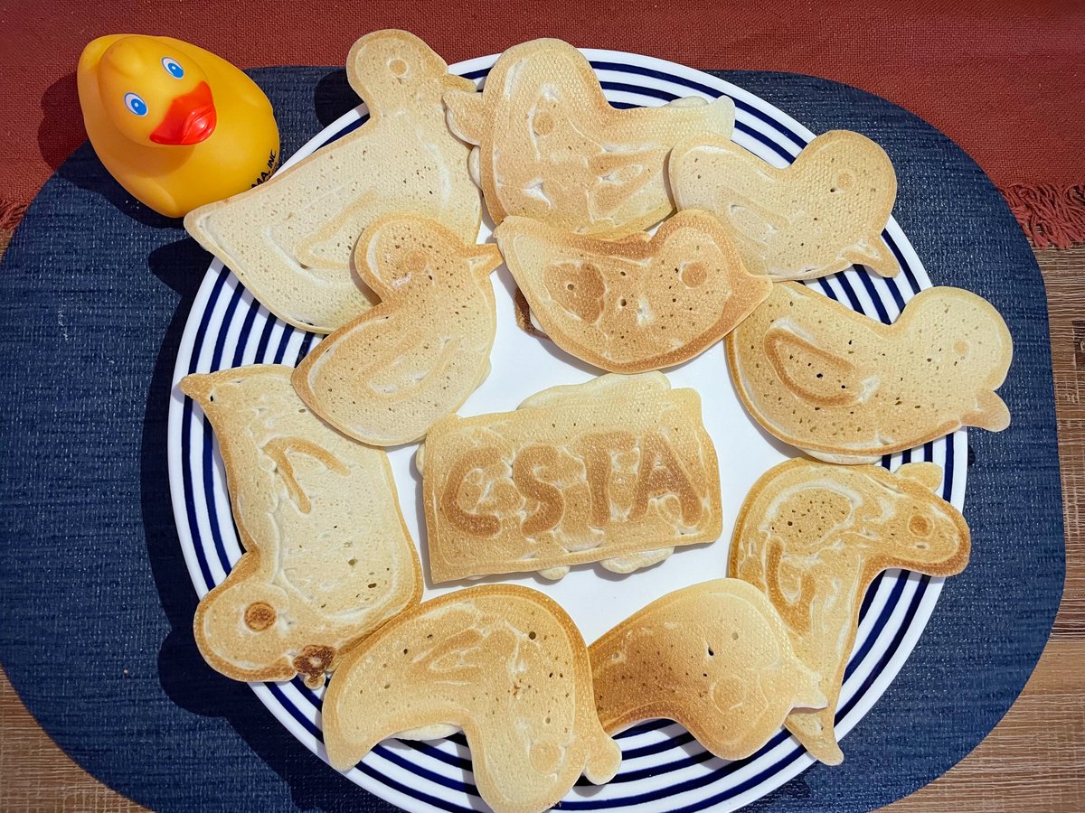 Good Morning! Getting my ducks in a row for #BreakfastAndBinary Let's see those CS pancakes! @csteachersgb @cstawm @CSforMA