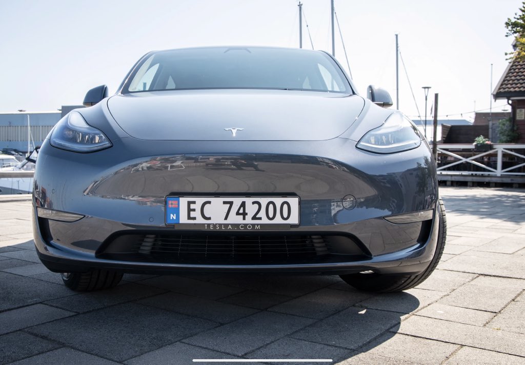 ErikSolheim's tweet photo. Norway 🇳🇴 sets new world record.
77% of cars sold in September 2021 were electric.
Good policies work!

https://t.co/MVris3oVC6 https://t.co/in1tjeNyzu