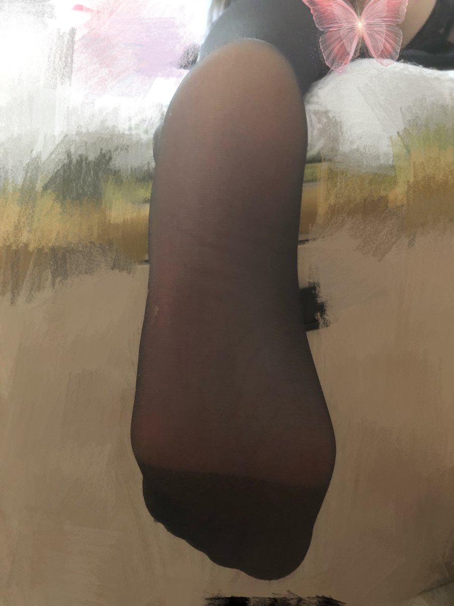 Ecm51273503's tweet photo. 骚老婆自己选的新衣服 到货后一个劲的风骚自拍 我想看看照片吧 说不行让我自己去某bao评论区找和别人一起欣赏吧😍老二瞬间兴奋起来。泄欲前偷拍了两张！ https://t.co/JGJf4FPZvq