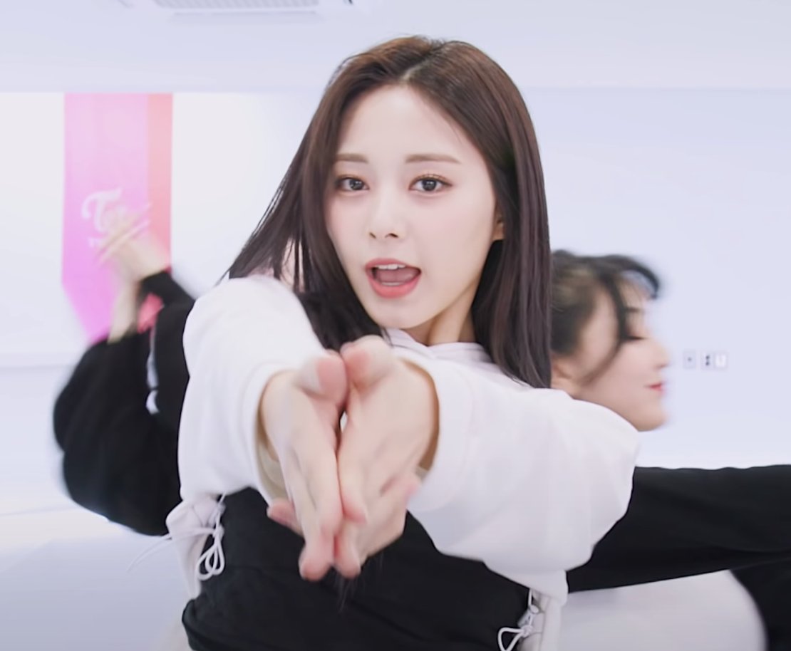 FAxwJiOUcAM07Lt?format=jpg&name=medium