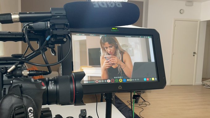 Usual Sunday on set! #hustler #penthouse #setlife https://t.co/9YJh7UQt9D<a href="/tag/hustler"class="tags">#hustler</a><a href="/tag/penthouse"class="tags">#penthouse</a><a href="/tag/setlife"class="tags">#setlife</a>