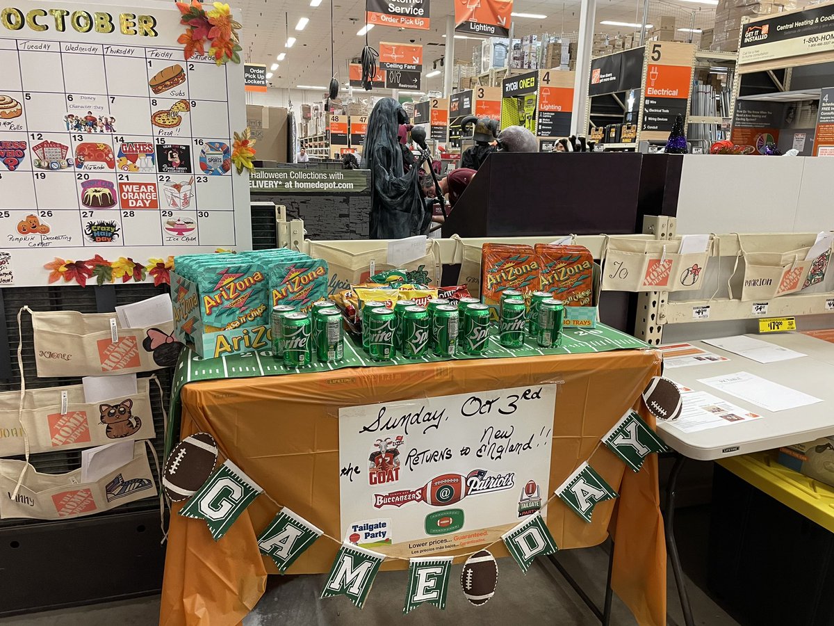 What happens when TB12 comes back to New England? Tailgate Party at 2623! 🏈 Go Pats! #CAM2021