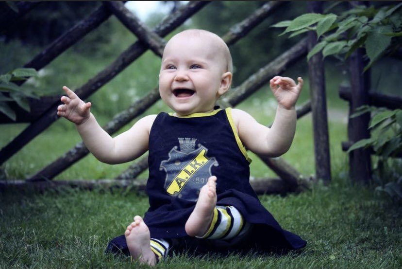 Maja lika glad som för 6 år sen! 😃 <a href="/aikfotboll/">AIK Fotboll</a>
