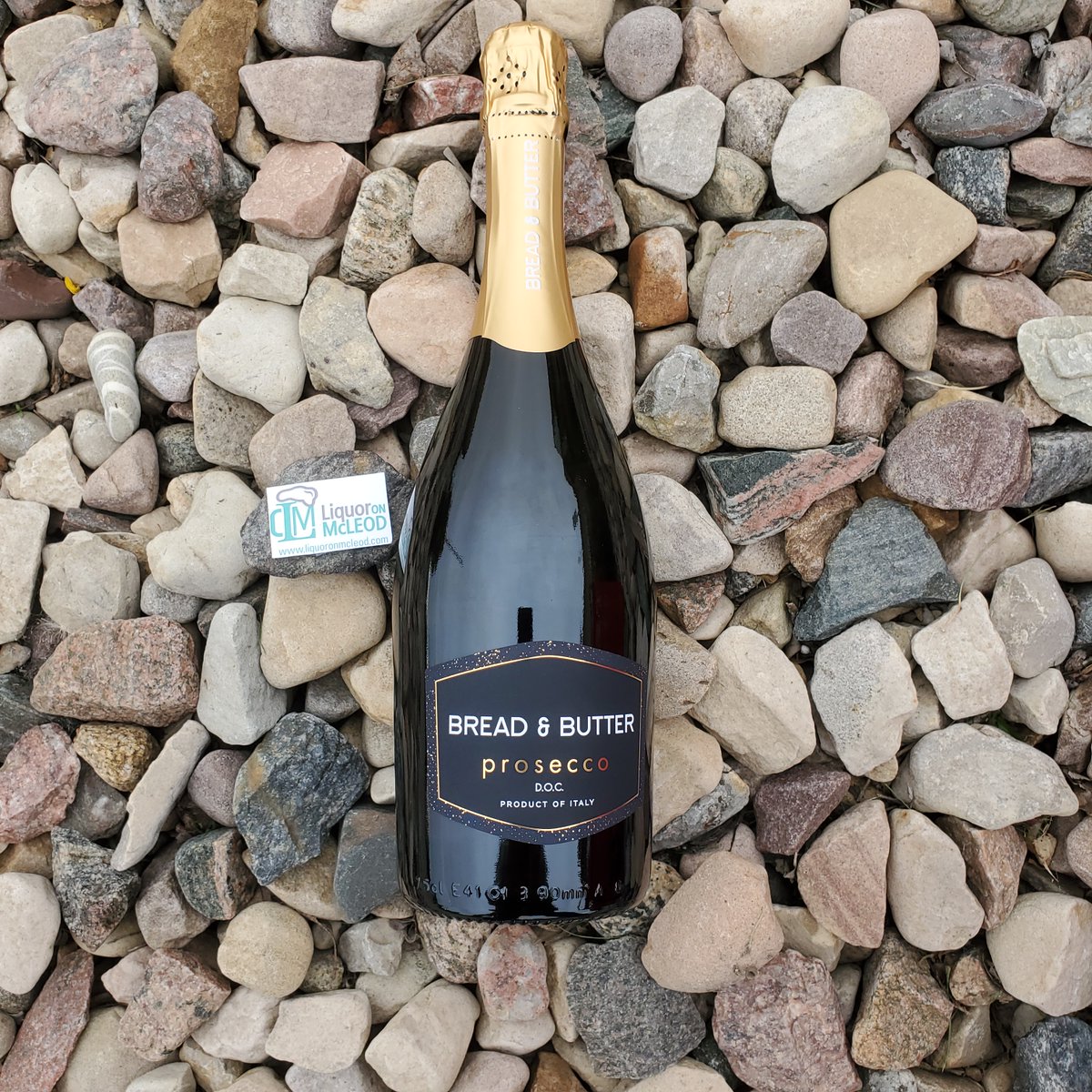 LiquorOnMcLeod's tweet photo. Bread &amp; Butter Wines Prosecco goes well with flavorful bread, mild cheeses, and plenty of laughs with friends and family.

#happiness #SpruceGrove #StonyPlain #ParklandCounty #ShopLocal #SupportSmallBusiness #LiquorOnMcLeod #communityliquorstore #winelover #wineoclock https://t.co/aKxk3lUYn9