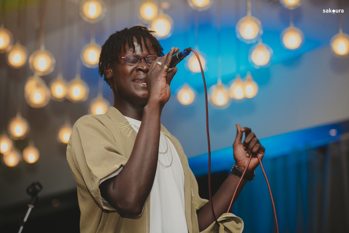 SakouraStudio's tweet photo. Retour en Image sur le Concert de Million Flows aka @ashsthebest au @pullmandakarteranga, un vrai régal musical 👌

On the 🎤: @ashsthebest &amp; @obreedaman 
Credit 📸 : @SakouraStudio https://t.co/ycJpJkPQC0