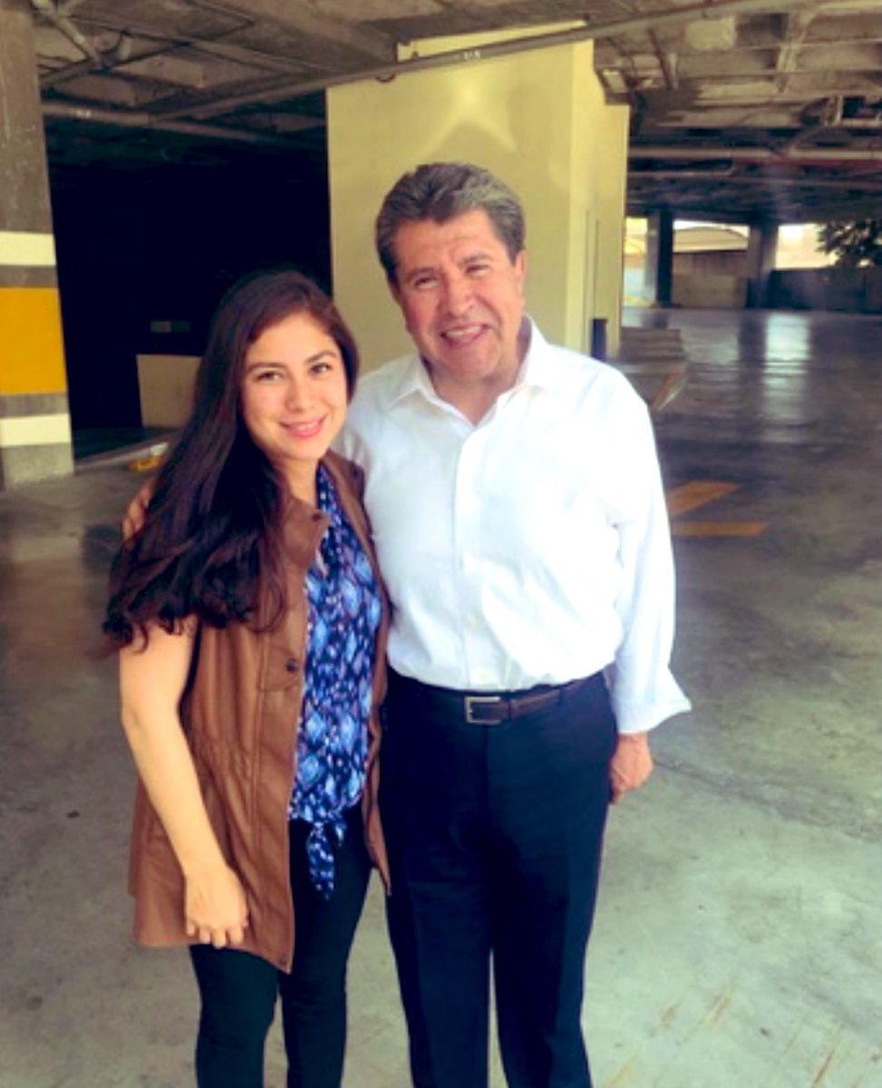 Para hacer de nuestro país una mejor nación, México necesita de un líder con experiencia, capaz y eficiente como usted Dr. Monreal <a href="/RicardoMonrealA/">Ricardo Monreal A.</a>