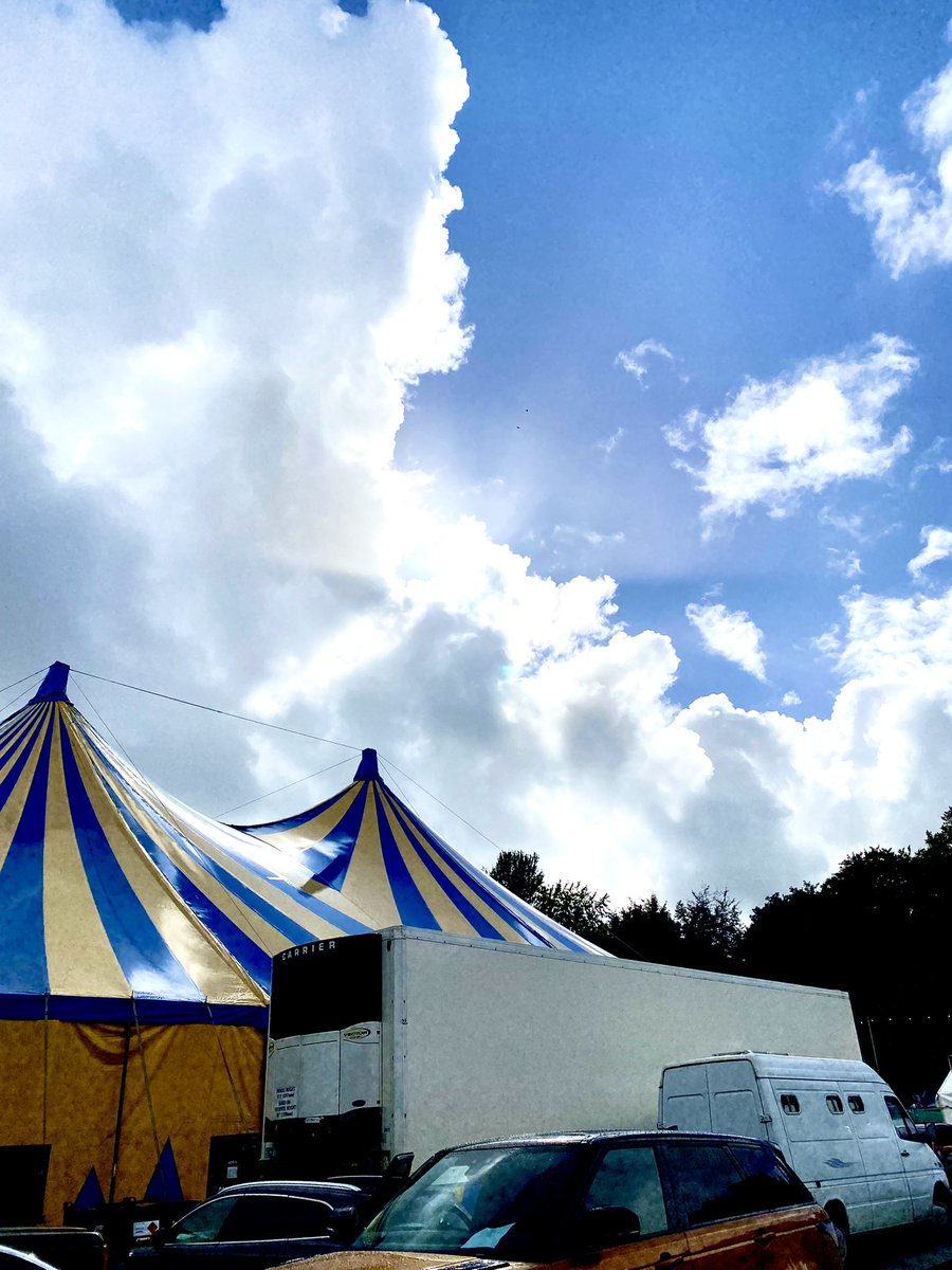 It might be on and off rain today but it’s WALES and it won’t stop us partying at <a href="/InsideOut_Fest/">INSIDE OUT FESTIVAL</a> 

…here comes the SUN ☀️