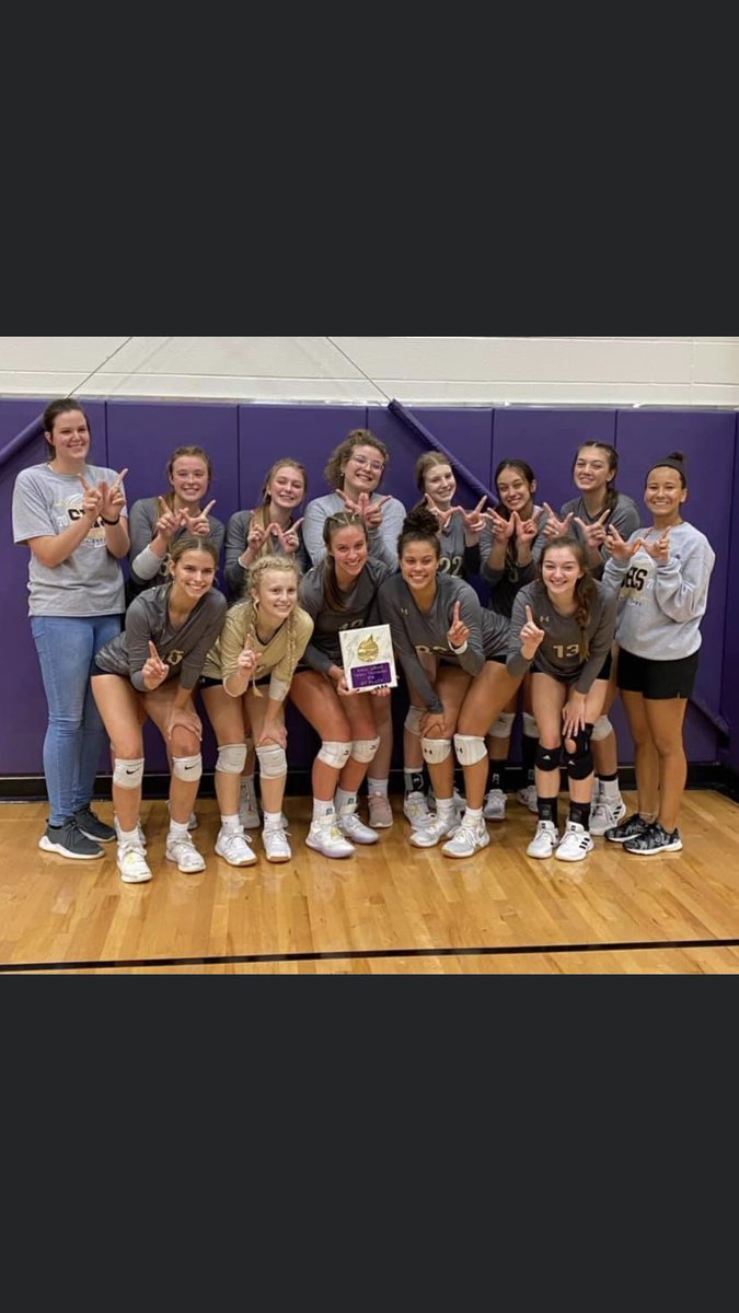 Congrats to our Varsity Volleyball team on their LeBlond Tournament Championship yesterday!! Way to fight to the end and bring home the trophy! Let’s take this momentum to finish this season strong! #SavagePride