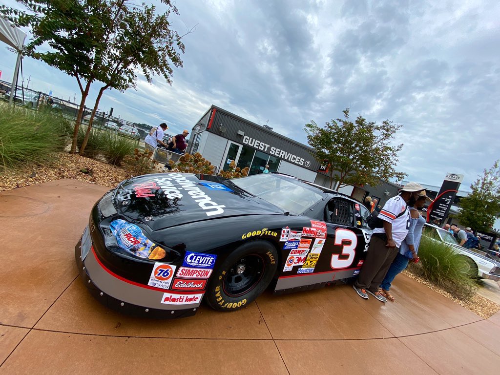 TALLADEGA's tweet photo. The best way to start your #YellaWood500 race day? 

Right in the Talladega Garage Experience! 📍 https://t.co/UzpoMICPvt