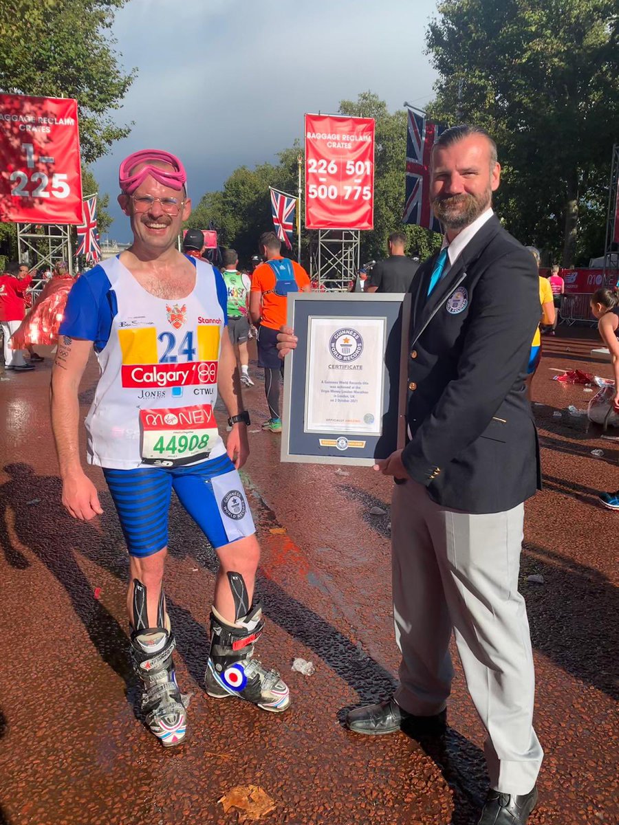 GWR's tweet photo. Seriously off-piste! 🎿 Fastest marathon wearing ski boots (male): 05:30:20 by Paul Bennett with a nod to Olympic legend Eddie "The Eagle" Edwards 
#LondonMarathon https://t.co/voOaUw9bzY