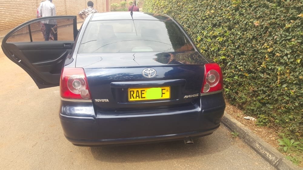 LafiCarCompany's tweet photo. Hello tweeps!! Muraho neza!!
Ubu tubafitiye amamodoka kdi meza!! Nyandikira Dm tubikemura. 
Tubaha. Guarantee yamezi 6 yose.

If u see this plz retweet my client might be on ur tl. https://t.co/NESq4dHwem