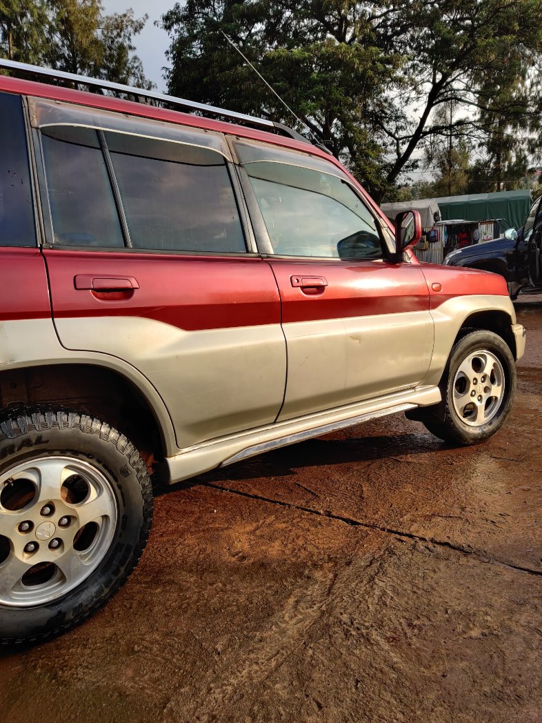 LafiCarCompany's tweet photo. Hello tweeps!! Muraho neza!!
Ubu tubafitiye amamodoka kdi meza!! Nyandikira Dm tubikemura. 
Tubaha. Guarantee yamezi 6 yose.

If u see this plz retweet my client might be on ur tl. https://t.co/NESq4dHwem
