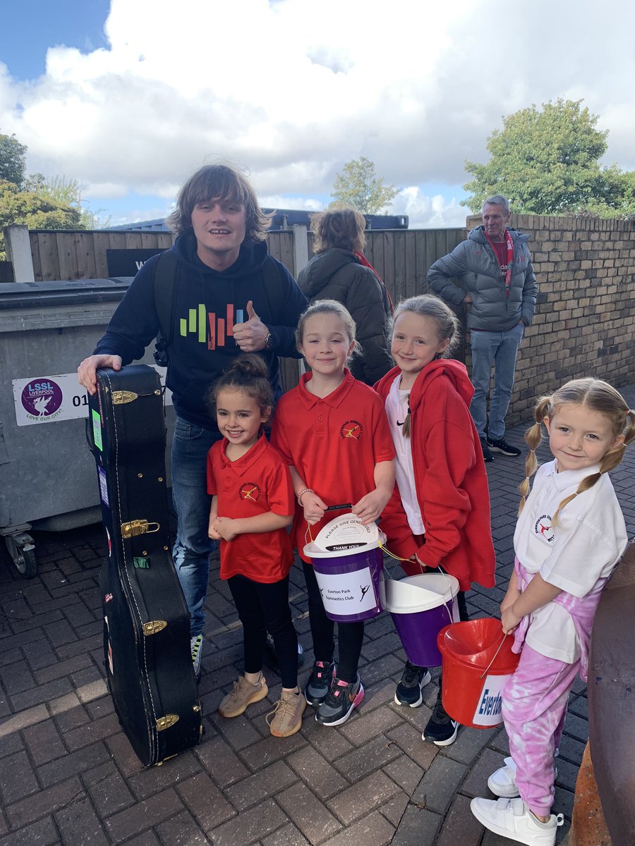 EPGC4's tweet photo. Raising money for our gymnastics club @JamieWebster94 https://t.co/uMeBJQ10NA