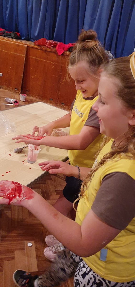 41stB's tweet photo. This term we have been learning about first aid and to end the topic we did fake wounds. 

The girls make their own skin, bruises, burns and blood. They then made cuts and burns on their hands. 

They had loads of fun!! https://t.co/laBRrZTUMz
