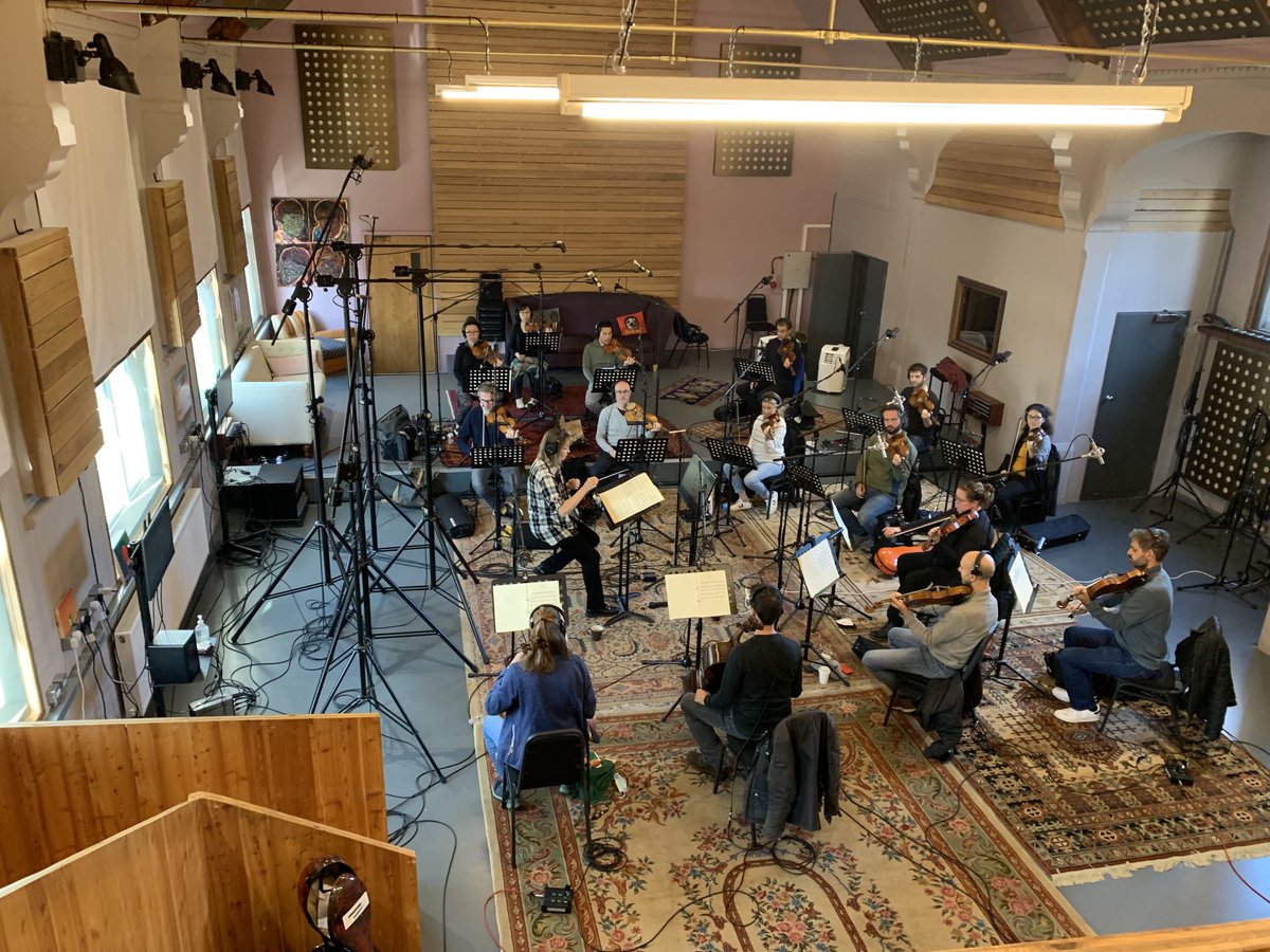 My first time ⁦<a href="/TheEmpireStudio/">The Empire London</a>⁩ today. Thanks to Jez and Laura for an enjoyable session. I like the studio - natural light and great rugs!