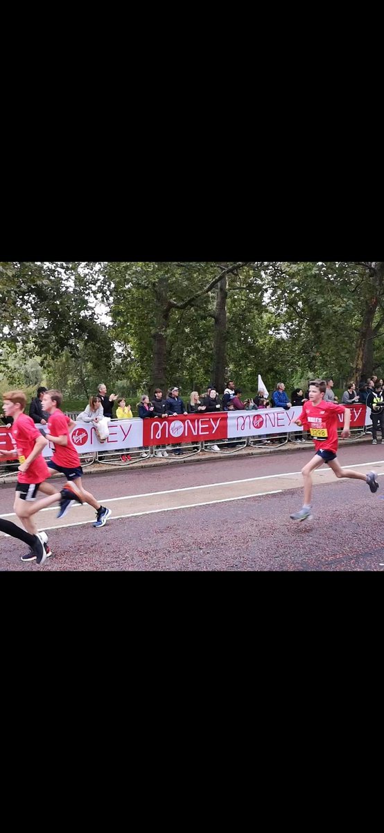 Christo77428233's tweet photo. @ACS_Sport @ToughKirsty  Well done Garyn on running for Wales🏴󠁧󠁢󠁷󠁬󠁳󠁿U13s in the London Mini Marathon, a day after coming out of Covid isolation, big effort as always👌. Fab experience with @WelshAthletics, fantastic coaches/support👏👏 https://t.co/114heFjtBF