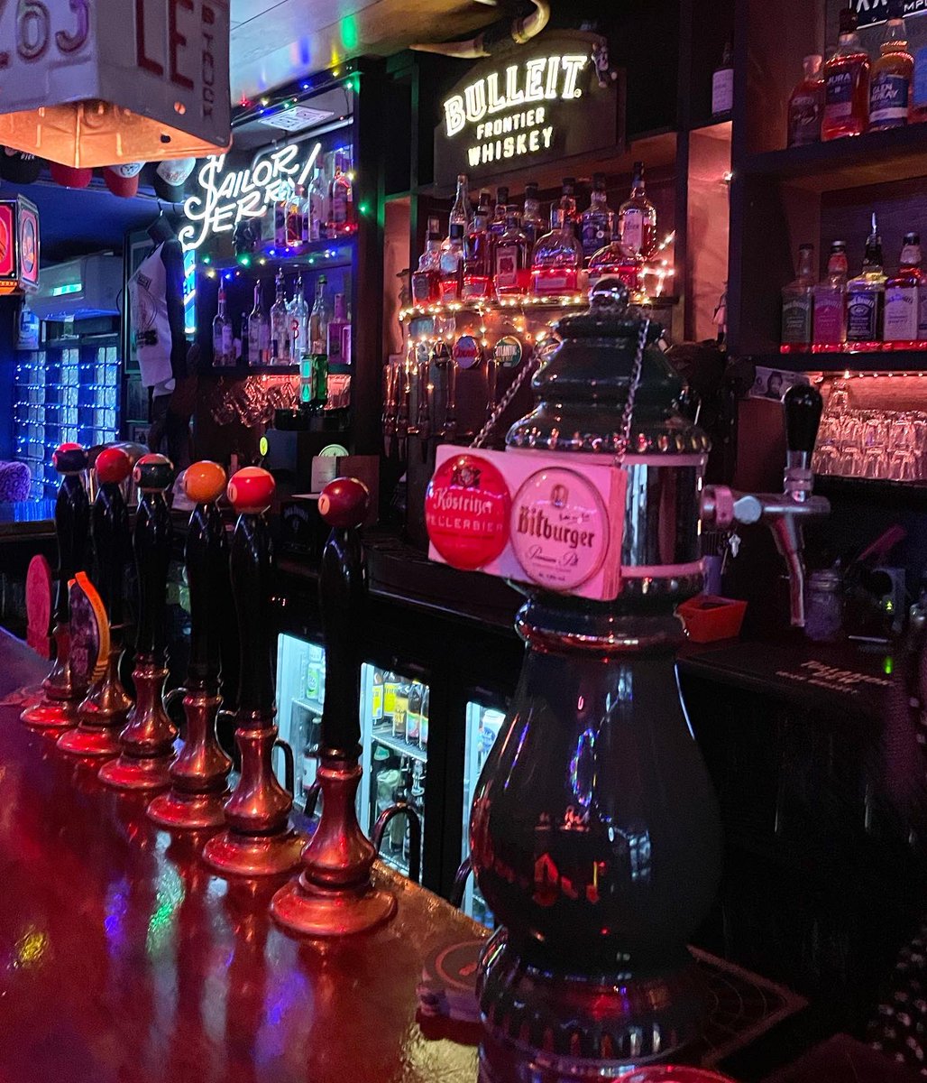 The Dukes Head, Highgate. #pub #london #londonpub #dukeshead instagram.com/p/CUklQbfoarR/…