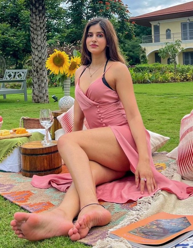 FAyVeskVgAo35T5?format=jpg&name=900x900