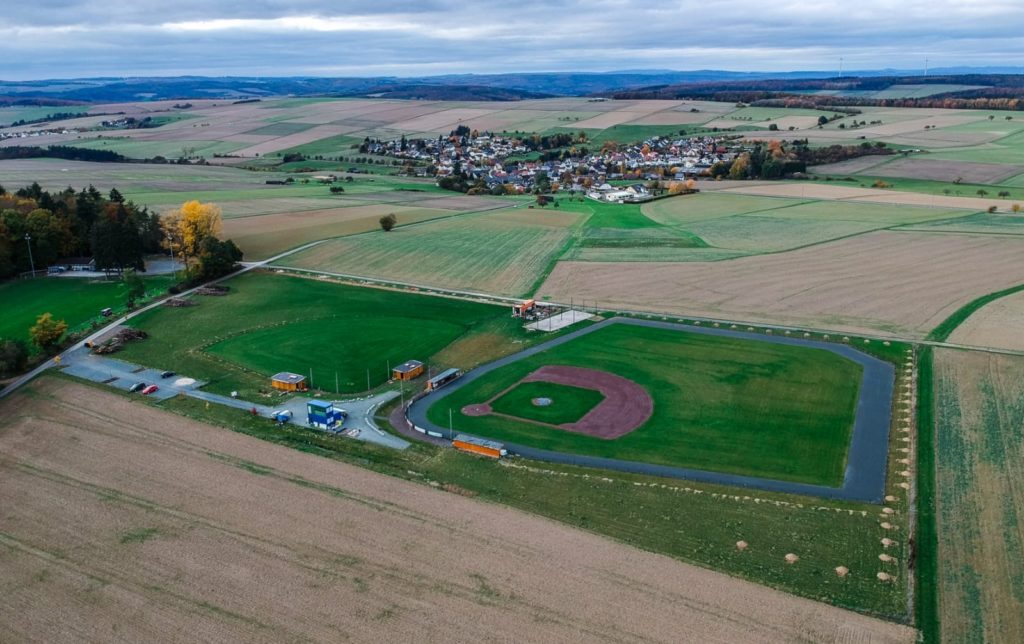 Nach 24 Spielen in der 2.BL Süd-West beenden wir die Saison auf dem dritten Tabellenplatz. 

We look forward to playing 2.BL next year again!

#Hünstetten #BaseBall #GoStorm🌩️

⚾️🥎💙💛