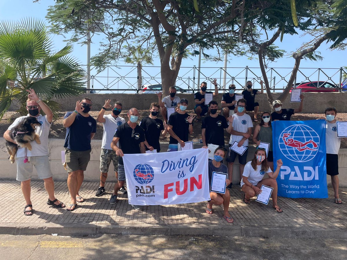So after 10 days of Instructor Development Course at Paradise Divers, please join us in congratulating our very own Shona who has today passed her PADI Instructor Examinations and has become an Open Water Scuba Instructor! Well done for smashing it!! 😎👌🎉🥂