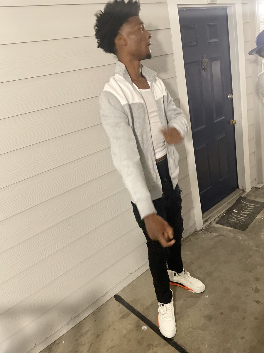 Yo bitch favorite shooter 🗡🌪