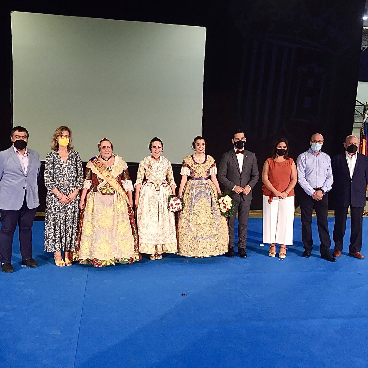 Enhorabona a Natalia Martínez i Arantxa Giménez, nomenades ahir Falleres Majors de Paterna 2022 🔥💙💛♥️ 
#fallas #fallaspaterna #paterna #fallas2022 #FallesPaterna