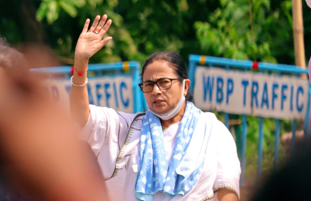 Ranjit59526449's tweet photo. Bhabanipur proved, 𝗕𝗮𝗻𝗴𝗹𝗮 𝗻𝗶𝗷𝗲𝗿 𝗺𝗲𝘆 𝗸𝗲 𝗰𝗵𝗮𝗶 Heartly Congratulate Our Hon'ble CM @MamataOfficial  For winning Third time Bhabanipur Assembly Constituency With huge margin 58,832 Vote.
 #DidirSatheARMs
#BanglaDidirsathe https://t.co/WUIP4VBhVj