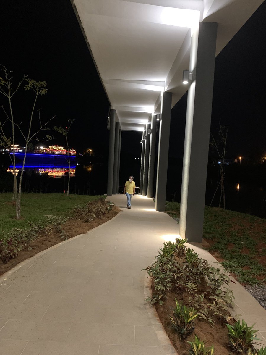 simkuihian's tweet photo. With Enn Ong checking up the Phase 1 &amp; 2 of Batu Kawa Riverbank Park. 

While getting ready for official opening soon, pls do enjoy the park.  Is not just for everyone in the local Batu Kawa community but anyone in Kuching (glad met many not from Batu Kawa tonight). https://t.co/Q2G2bjhAx7