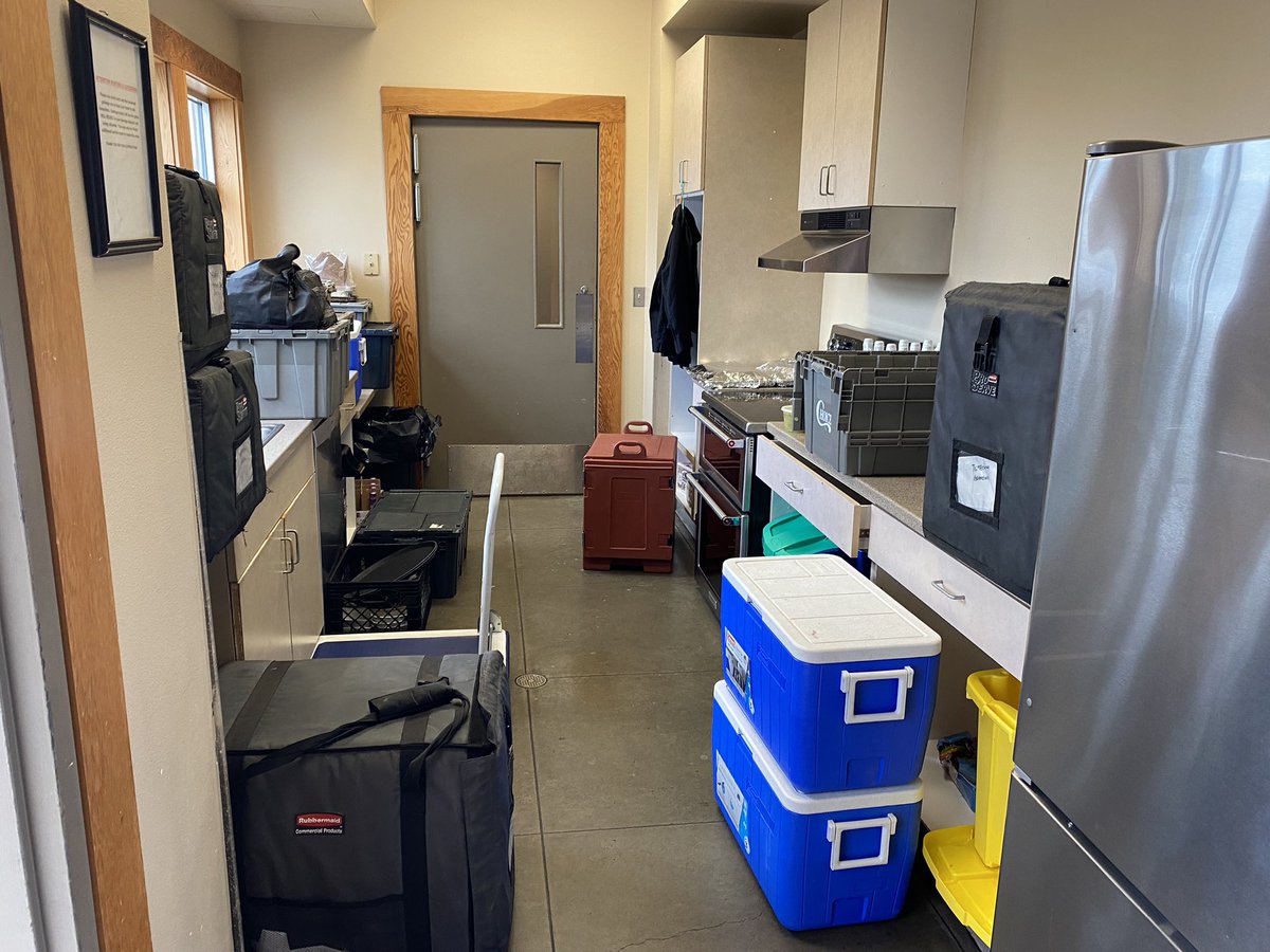 That was a looooong day. Up at 5am, headed up there at 8am, 10am arrival, 12pm start, 3pm end, cleaned up and packed by 4, home by 6:30. 

Here’s some rare behind the scenes photos of how we already need a bigger van… and the types of kitchens we often wind up in at venues. 👀💦