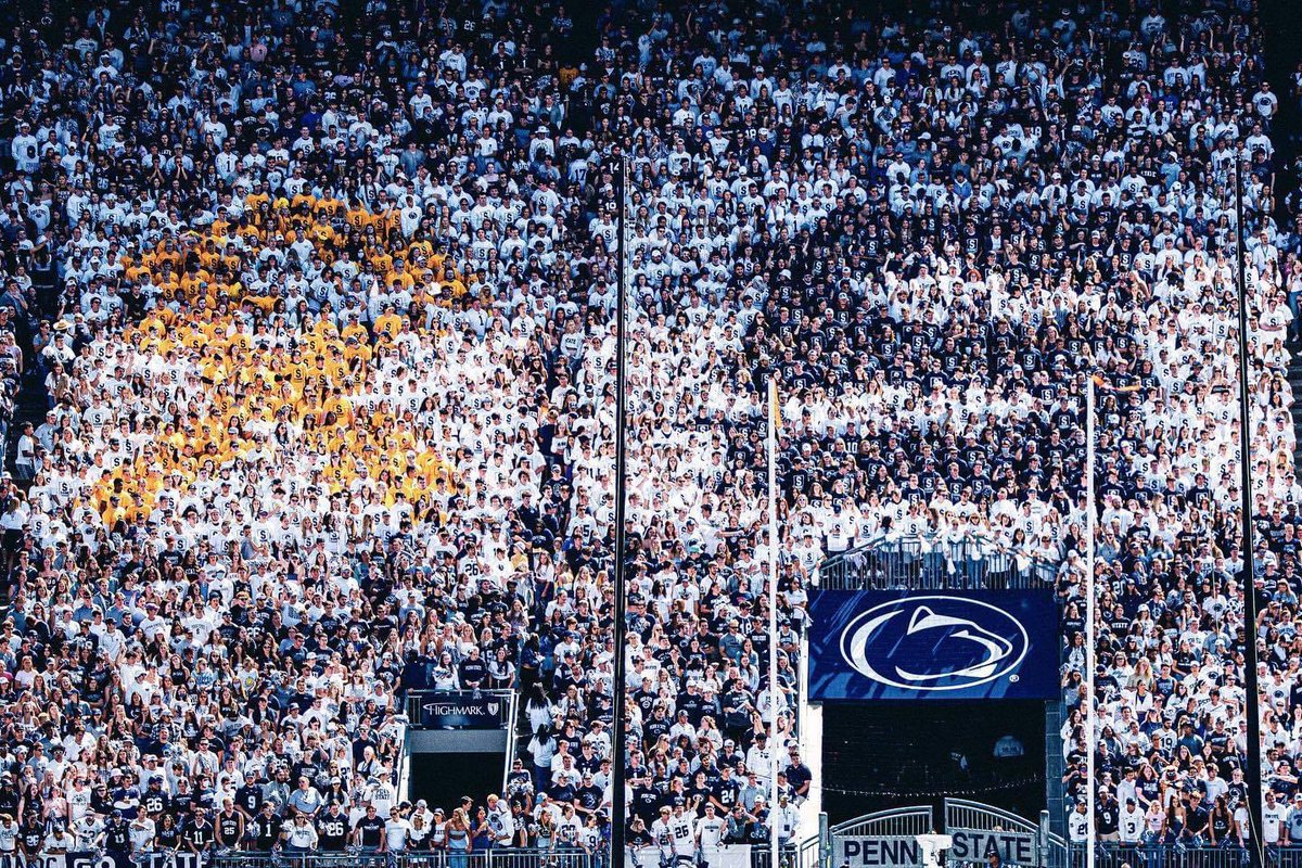 Chris_Grosse's tweet photo. Four straight Beaver Stadium home games in the books. We are SO appreciative of our amazing Penn State fanbase. https://t.co/qb8n61xaZl