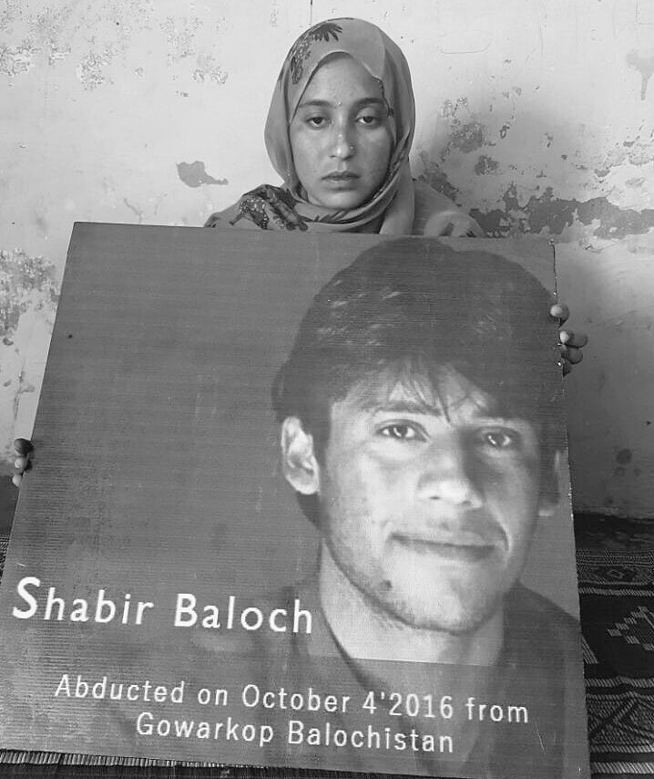 Abram_BSO's tweet photo. Our former https://t.co/tGbGNfuCUB Shabir Baloch is going to complete his 5 years of informed disappearance. His family has been struggling for his safe recovery since the day first, but in 5 years his friend and family heard nothing about his whereabouts. #ReleaseShabirBaloch https://t.co/pLP15IxaNm