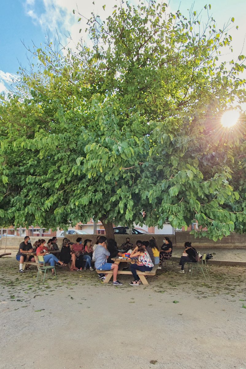 Reunions d'AMPA així, no tenen preu.

Per la vostra resposta a la crida que us vam fer i per l'espai 😉

Gràcies a tots/es els/les que vau assistir!

I resteu atents a les properes comunicacions, que venen sorpreses 🤞