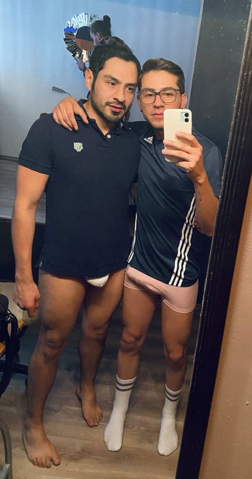 Nada más de acordarme se me pone dura! Que rico estuvo @soloRudolf ?

https://t.co/swyaPRqnL3 https://t