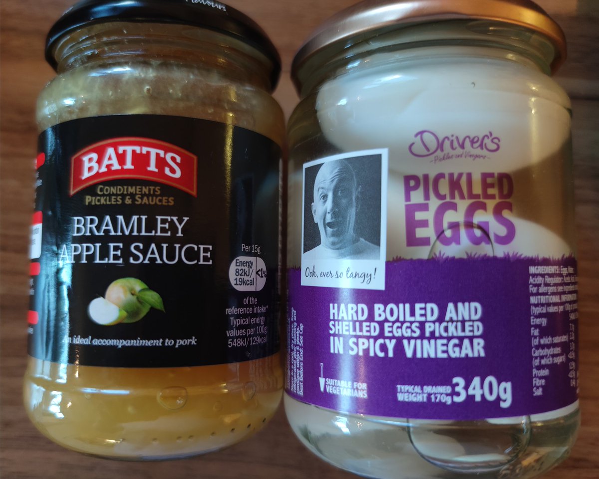 Firesnapper999's tweet photo. Look away now!! #SundayLambRoast #Accompaniments https://t.co/t3WM80vklN