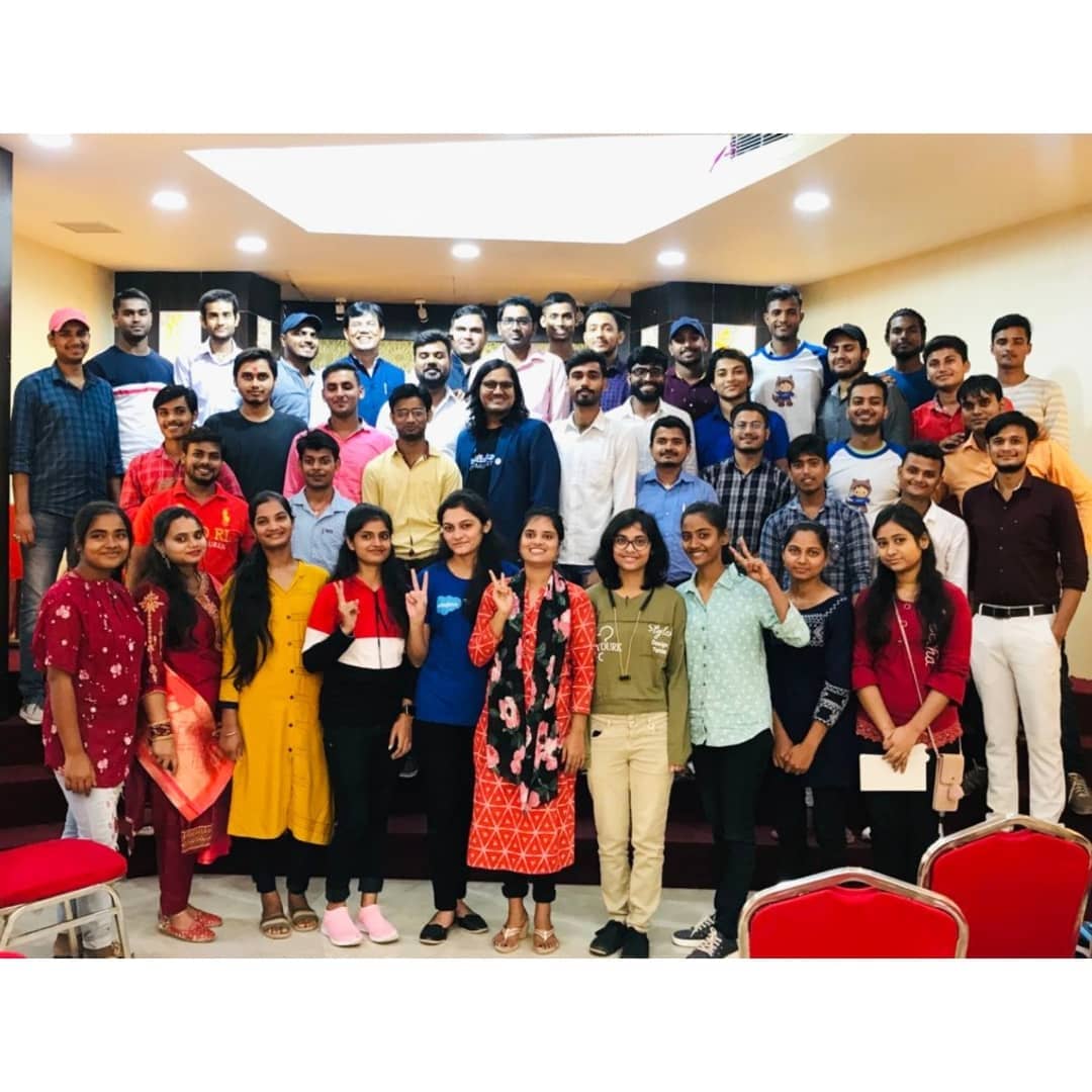 kanulS2's tweet photo. #postDreamforcegathering
we learnt a lot of things thanq so much everyone of our team🤗
And special thanks to om sir🙏❤
@omprakash_it @trailhead
@MotihariSFDG
@Dreamforce
#TrailblazerCommunity #MotihariMeetup
#Dreamforce
#Dreamforce2021
#DF21
#Developersgroup
#trailblazers https://t.co/gg5coQaZt9