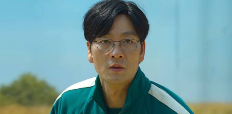 Хван дон-хёк игра в кальмара. Пак хэ-су 218. Sqiud game. Sqiud game. Игра в кальмара арт.