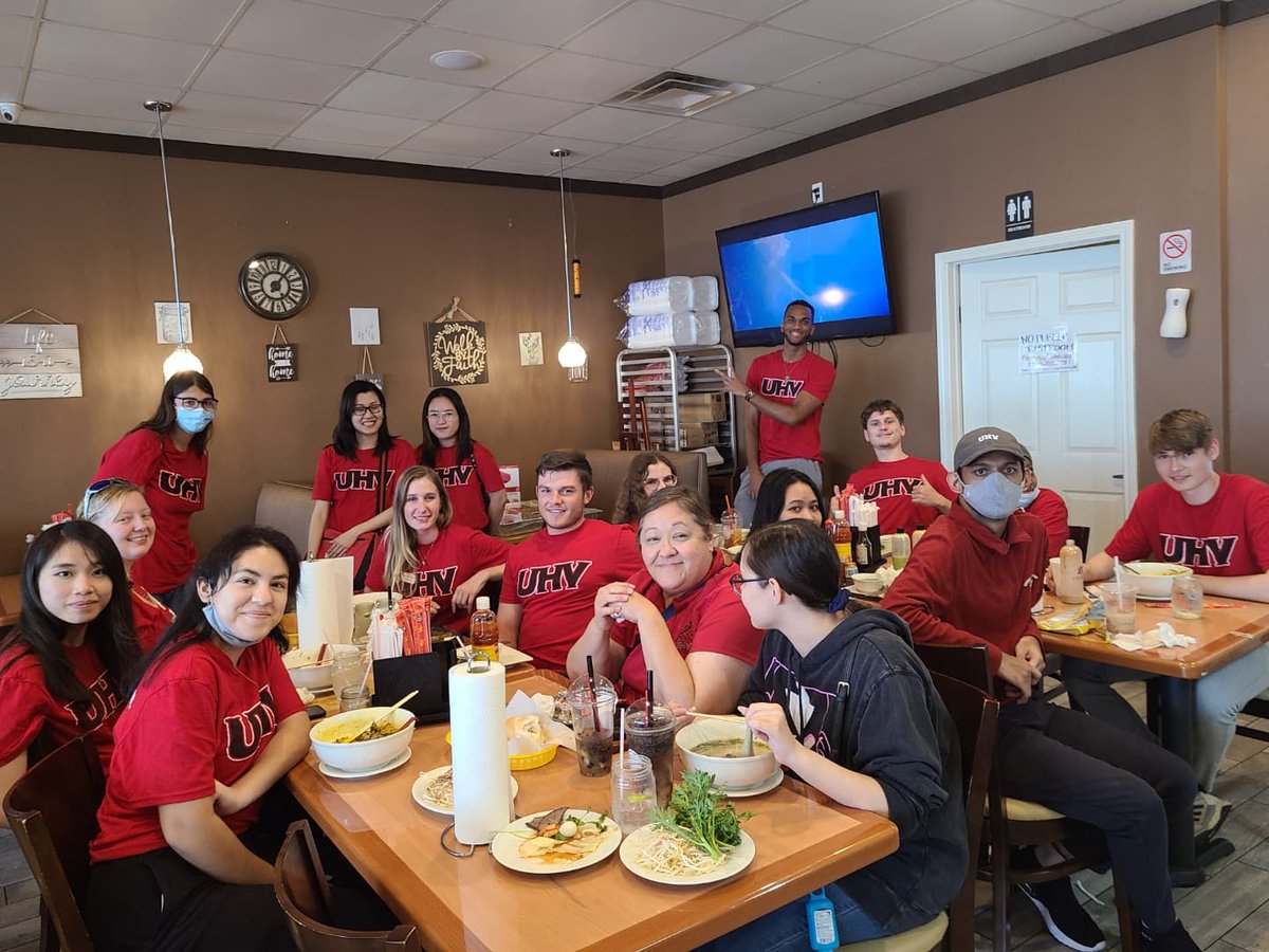 ISO_UHV's tweet photo. NASA, Chinatown and Galleria was a massive success. 🥳 We had so much fun! Thank you @uhv_international for planning this trip for us 😁 https://t.co/vTVLnw4zAn