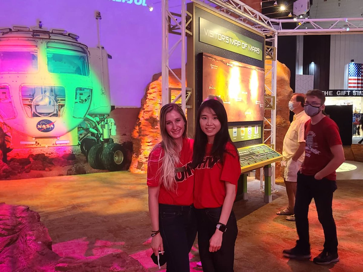 ISO_UHV's tweet photo. NASA, Chinatown and Galleria was a massive success. 🥳 We had so much fun! Thank you @uhv_international for planning this trip for us 😁 https://t.co/vTVLnw4zAn
