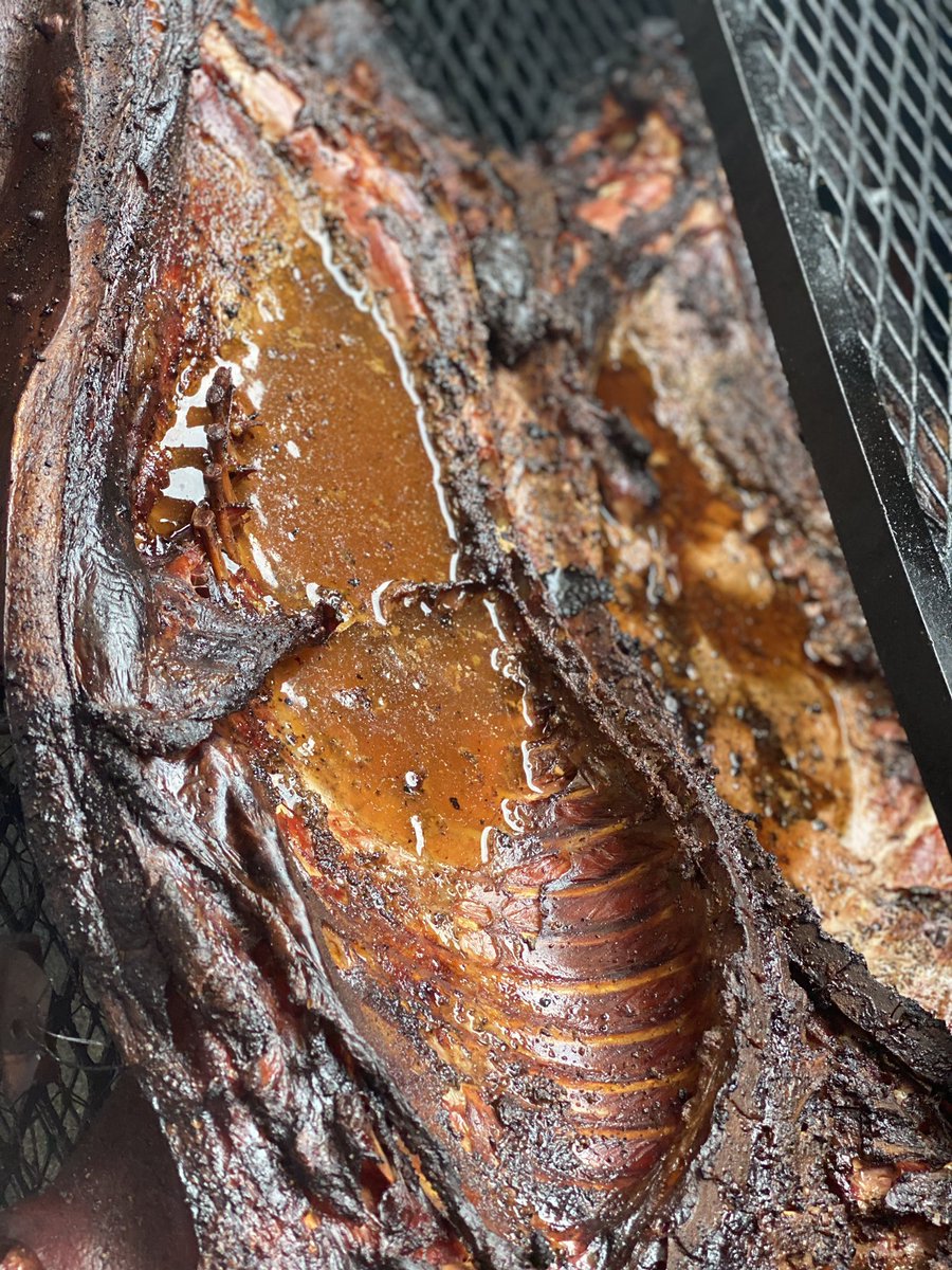 jdsbarbque's tweet photo. 1st Whole Hog is GONE !! 🔥
2nd Hog Coming off in less than an Hour ! https://t.co/ArOrDYVrFy