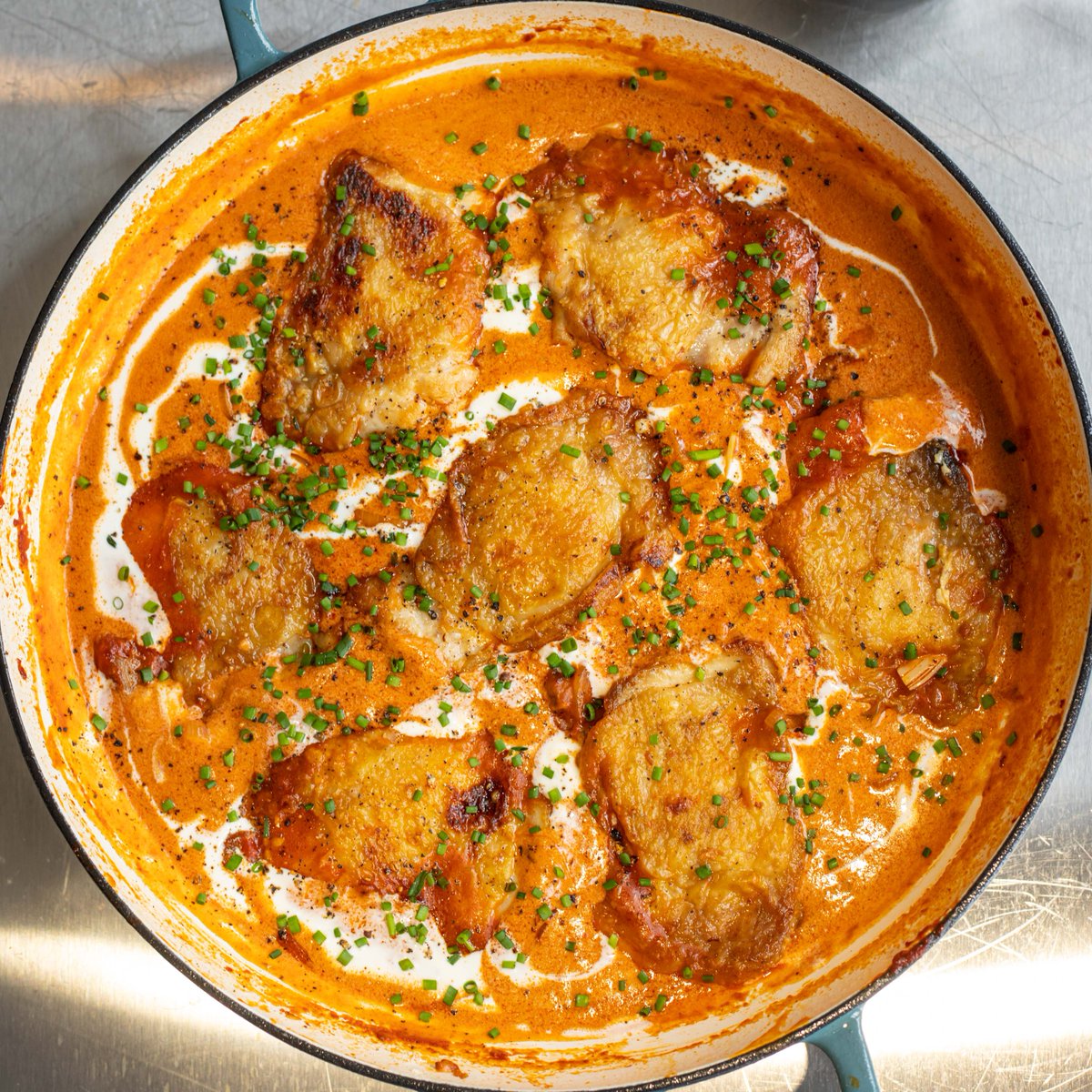 mobkitchen's tweet image. Hey MOB! If you aren't subscribed to our newsletter you miss out on exclusive recipes in your inbox every week like this beauty, Sweet Smoked Paprika Chicken. Soph x #mobkitchen