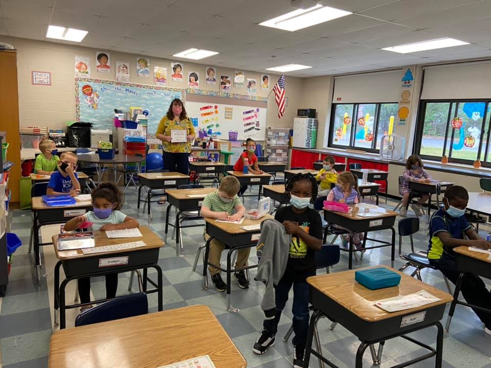 AuburnECSD's tweet photo. Thank you to @FoxSubaru and @AdoptAClassroom for your support of @auburn_genesee. We are overwhelmed by your generous donation to help our students succeed! Read more on our website: https://t.co/nInruZDent #GESpride #AECSDpride https://t.co/gziqm1BMcP