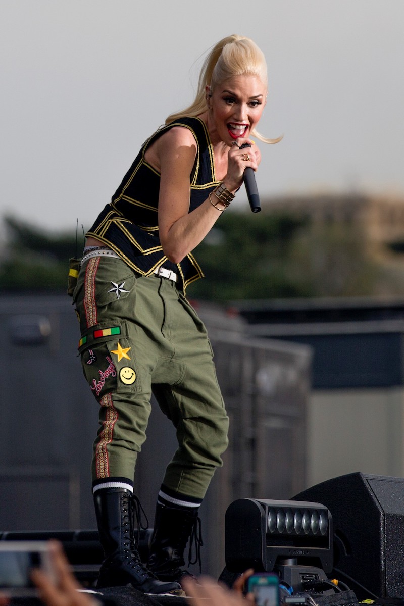 Happy Birthday GenX singer/songwriter/star Gwen Stefani! Turns 52 years old today. 