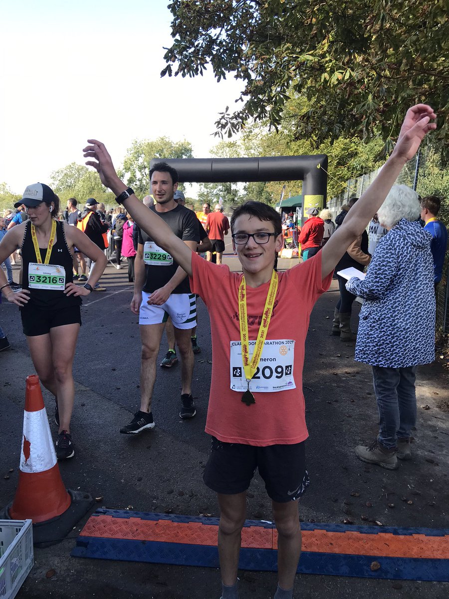 NealJacobs13's tweet photo. Such a great day running @ClarendonM with my son @camjacobsrunner today. Huge Thank you to all the marshals and volunteers  @RotarySarum @WinchRotary #prouddad #borntorun #running https://t.co/qjo09pxIqr