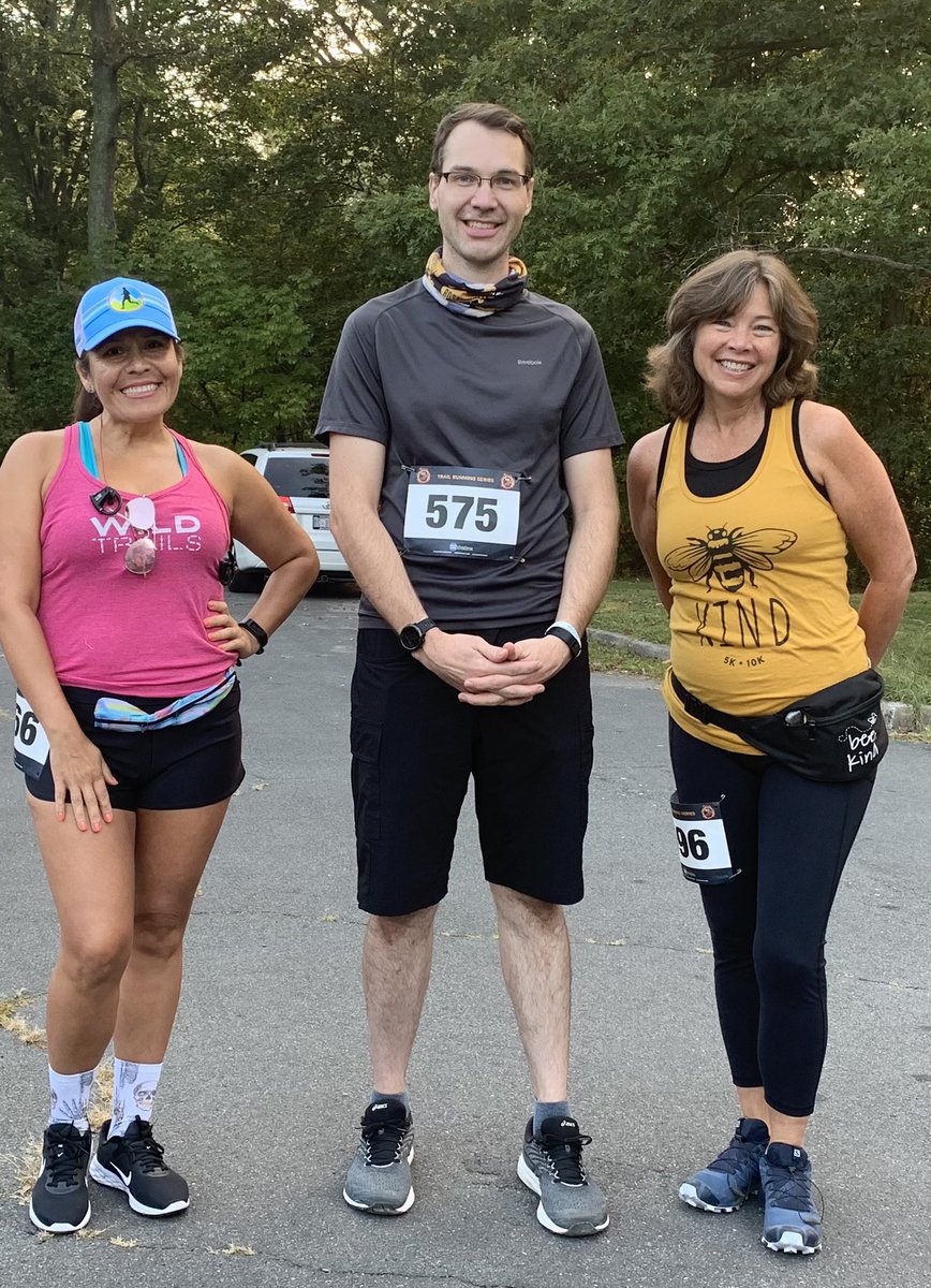 gladisbACPS's tweet photo. Running the #BackyardBurn trail run w @APSVirginia peeps!! Great fun running on vines, rocks, over tree trunks and up steep hills! @MrsJBurgin @ex2adventures @KSDurand #RacewithEX2 https://t.co/g4Okcs7VGT