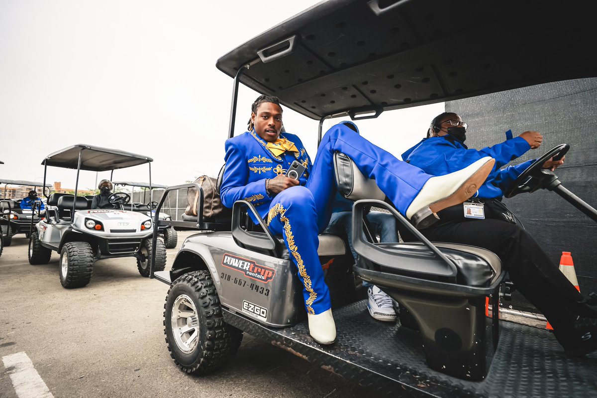 jalenramsey's tweet photo. Not sure I can ever top last weeks pre game fit❕shoutout to the @RamsNFL for helping me get the same swag as the Rams Mariachi band 🤟🏾 

New week tho, who is going to have the best swag this week❔ https://t.co/SUwkHW23kR