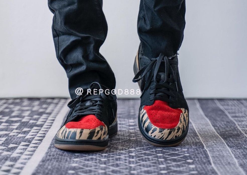 JustFreshKicks tweet media