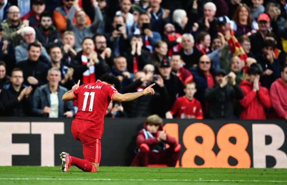 sulnr90's tweet photo. How can is this goal even possible 😭😭❤️❤️
What a Goal 
Mo Salah you are legend after ronaldo 🔥🔥 https://t.co/a9TbZuDavH